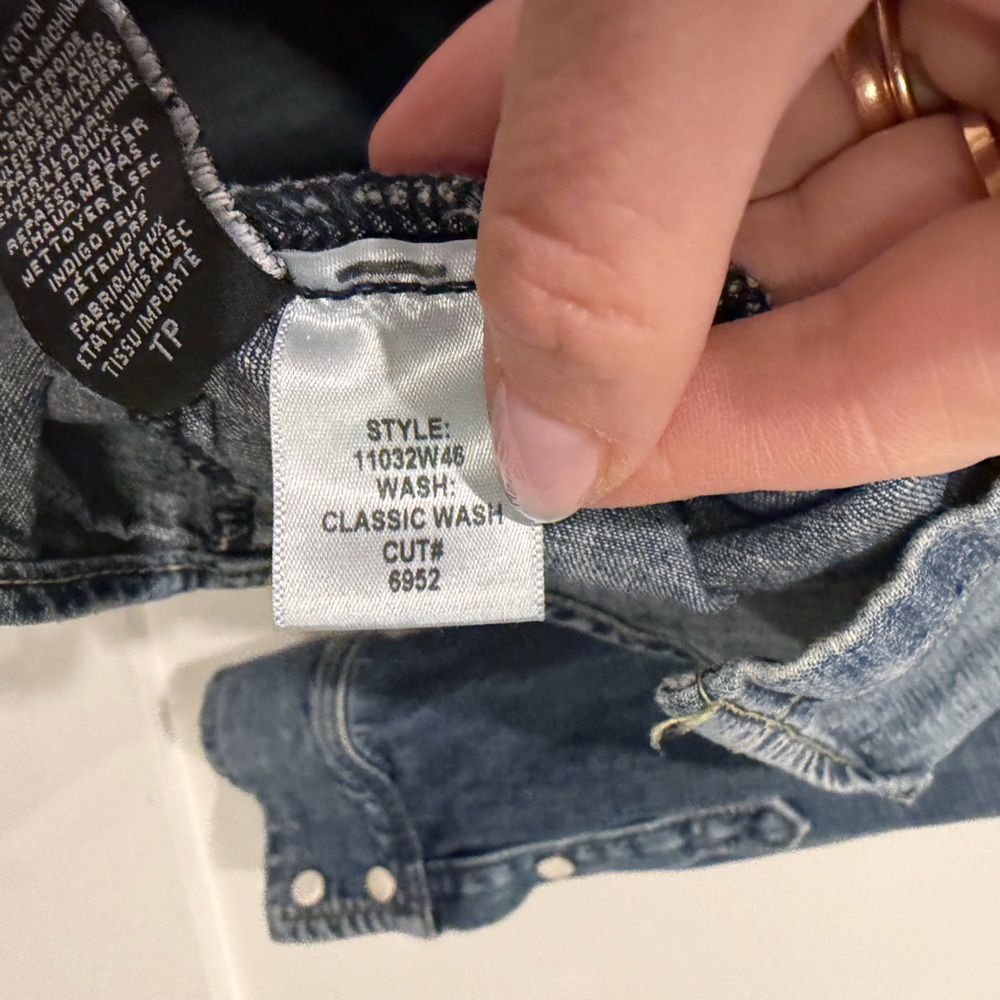 NILI LOTAN Travis Denim Shirt In Classic Wash Size XS EUC - Picture 14 of 16